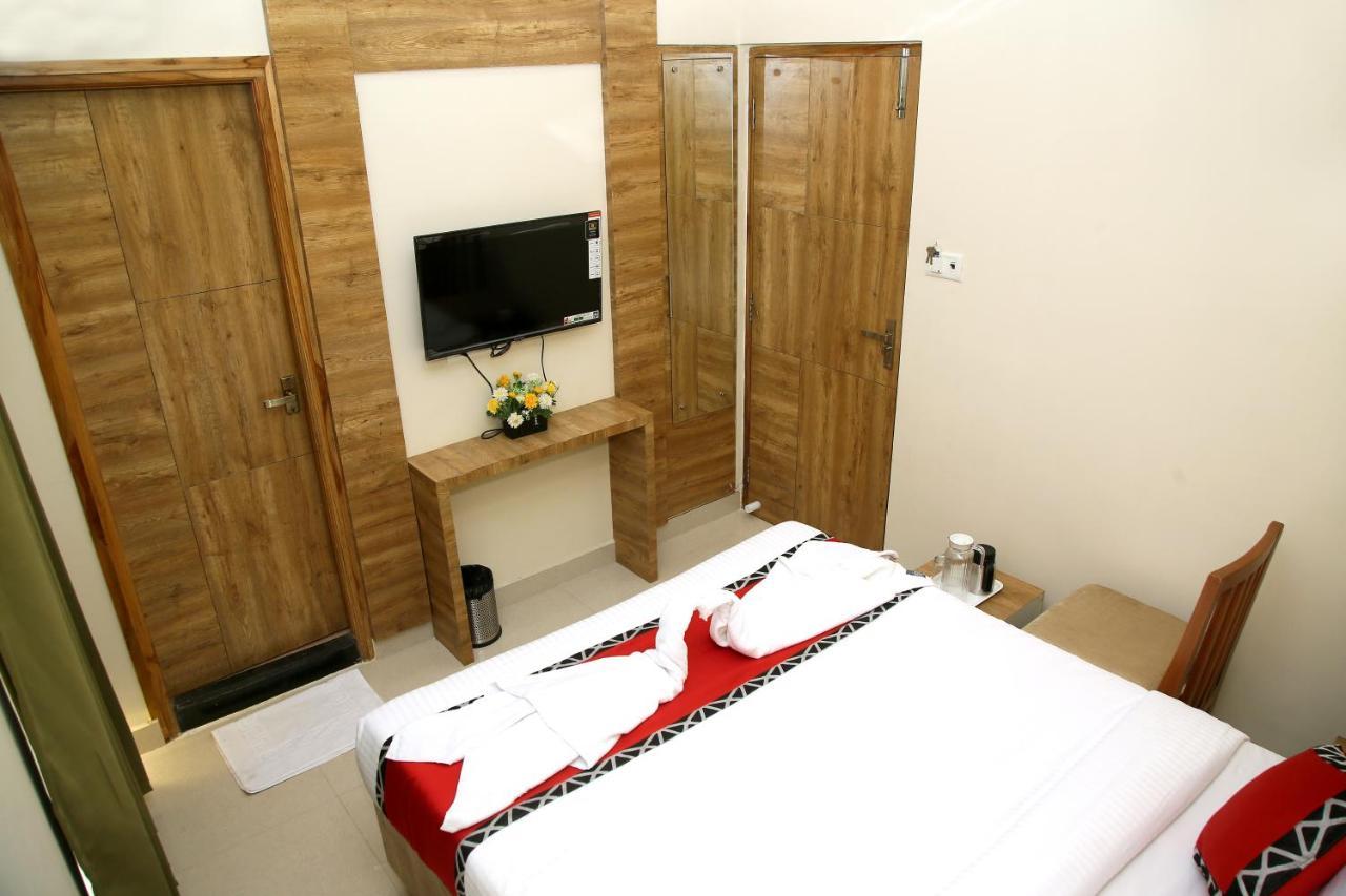Hotel Apollo Court Chennai Exterior foto