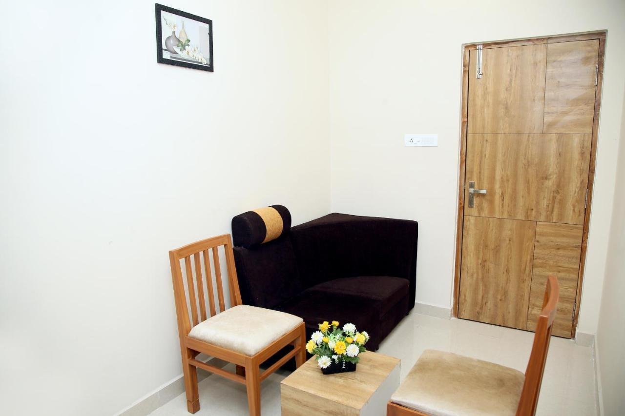 Hotel Apollo Court Chennai Exterior foto